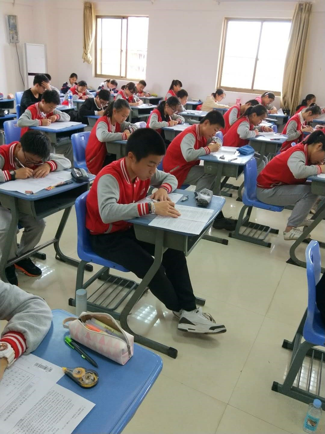 E:\雜項(xiàng)\稿費(fèi)\2019\聚仁堂稿件4月\南昌現(xiàn)代外國語學(xué)校已修改的文章(1)\南昌現(xiàn)代外國語學(xué)校已修改的文章\一朝耕耘  一朝收獲\期中\(zhòng)微信圖片_20190425203954.jpg