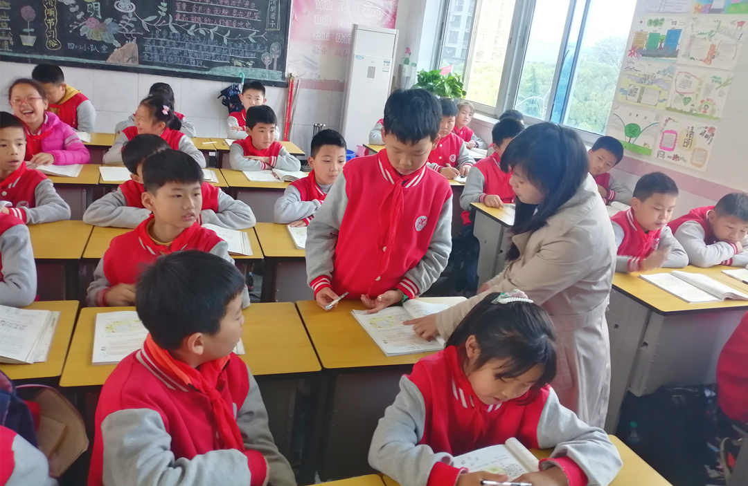 課堂4.jpg 課堂4.jpg