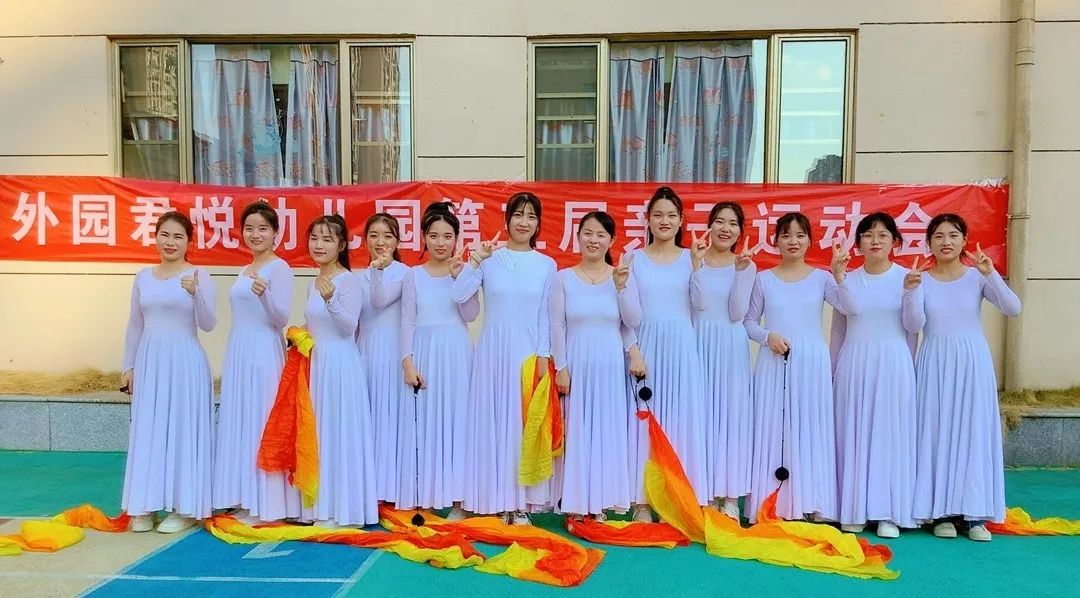 670b14106384e721a64bd7a6c450f678.jpg 670b14106384e721a64bd7a6c450f678.jpg