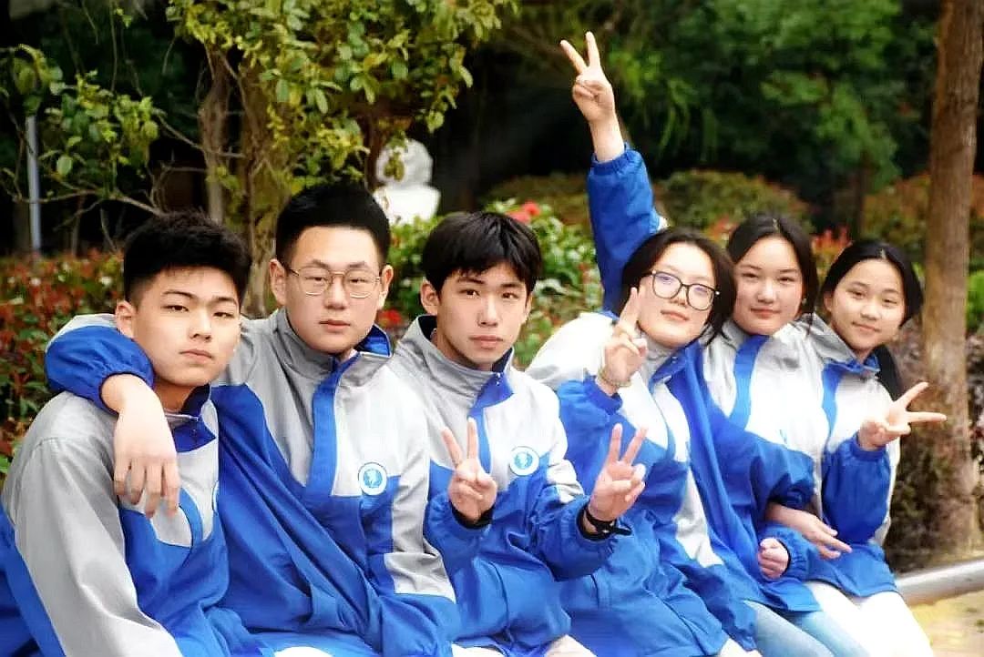 5e12ff620ad5f092f3f1b5c8556def35.jpg 5e12ff620ad5f092f3f1b5c8556def35.jpg